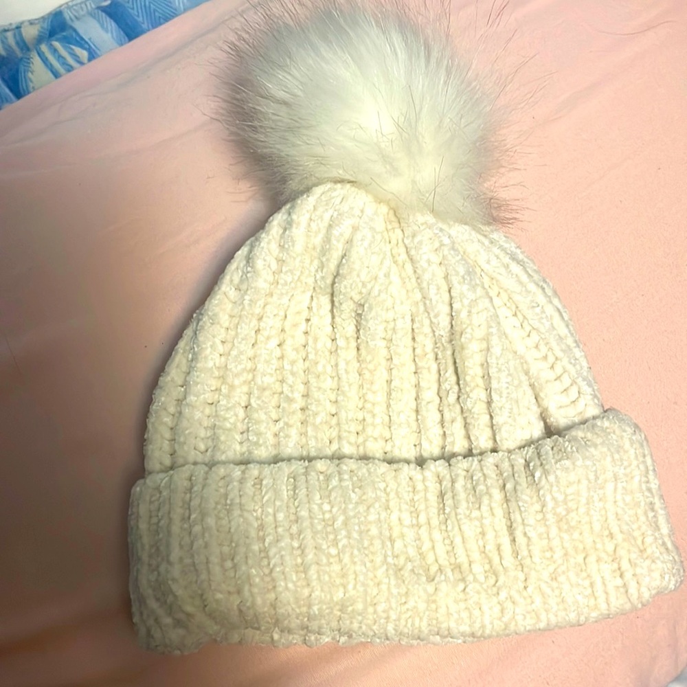 Joe Fresh White Pom Pom Toque NWT $25 one size